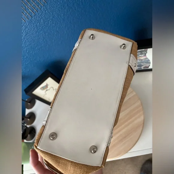 COACH *vintage*Limited Edition Tote Bag & NWT Wallet, bee/flower embroidered - Picture 9 of 17